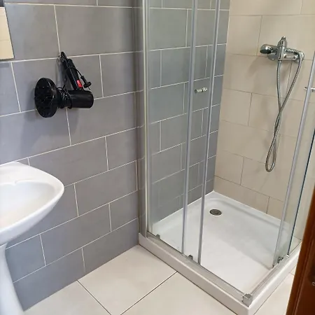 Good Vibes - Πανσιόν