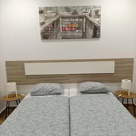 Good Vibes - 3* Λάγος