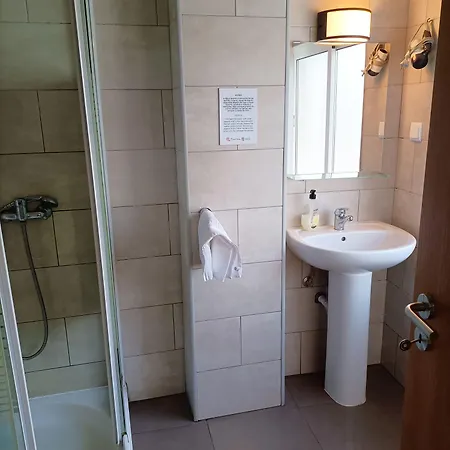 Πανσιόν Good Vibes - Λάγος