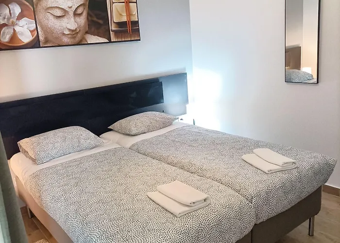 Good Vibes - 3* Lagos