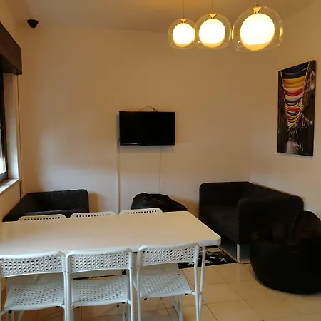 Good Vibes - לאגוּ‏ש